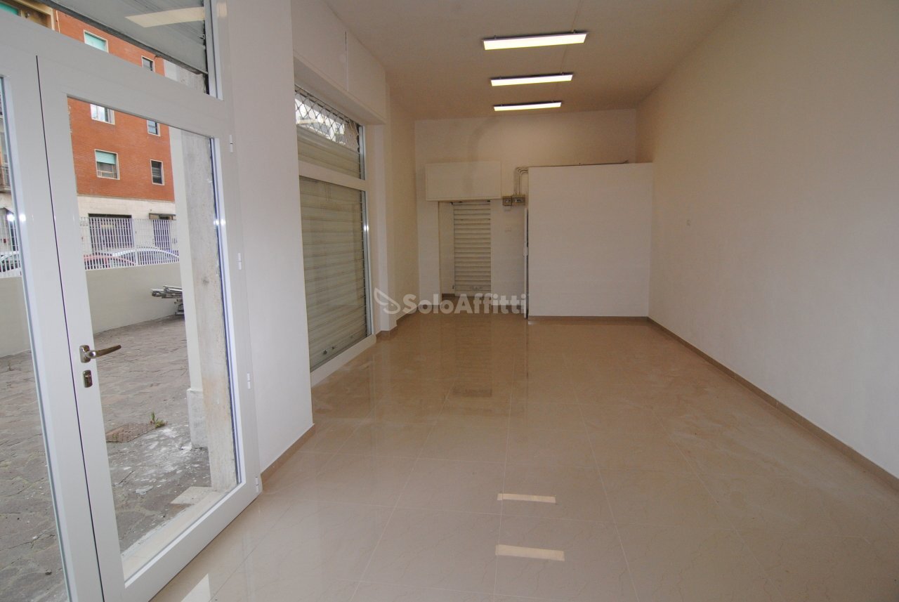 VANO PRINCIPALE - Commercial Premises Livorno - photo 2