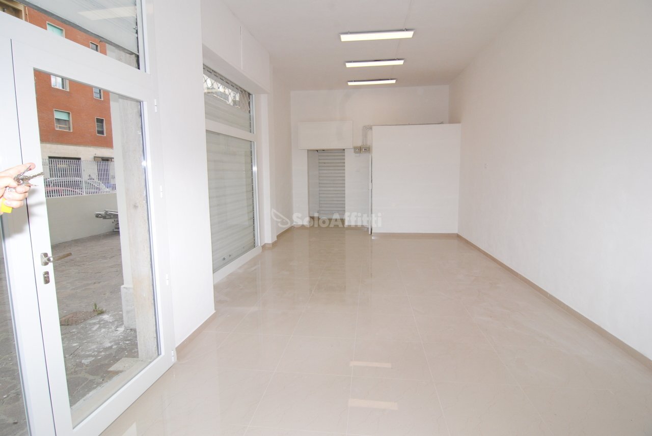 VANO PRINCIPALE - Commercial Premises Livorno - photo 3