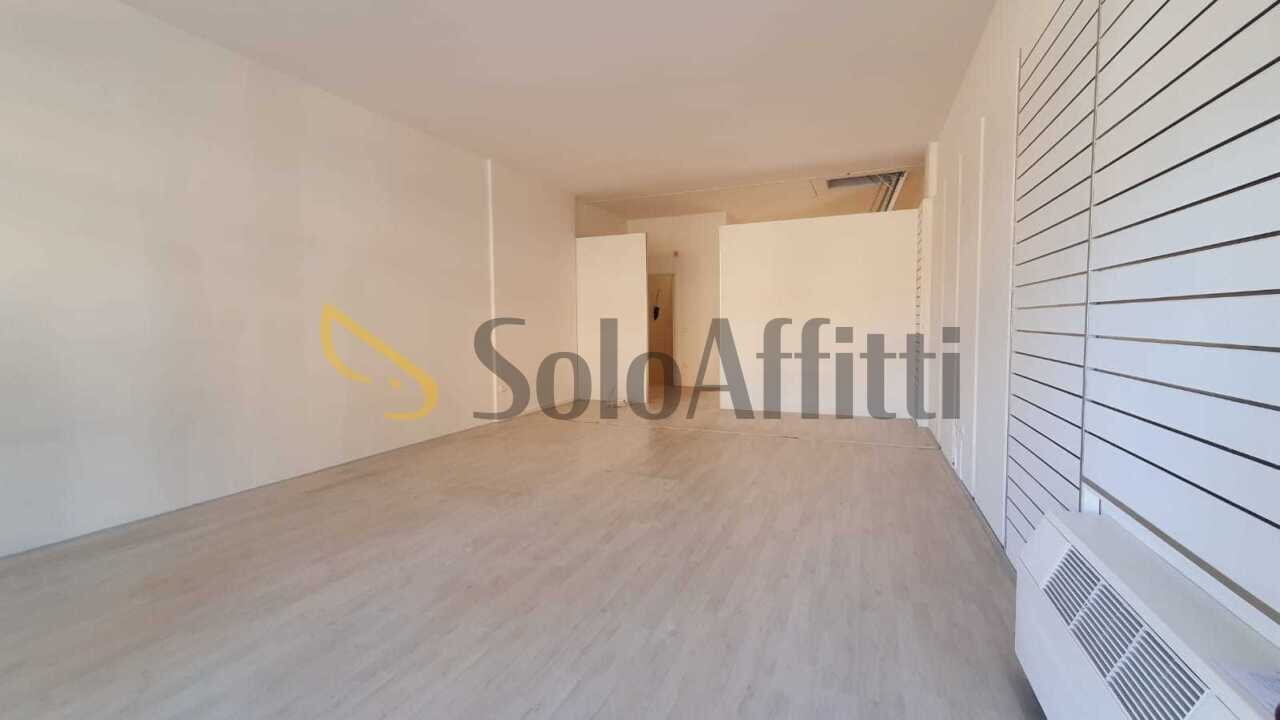 locale principale - Commercial Premises Via Giuseppe Mazzini 7777, Forlimpopoli - photo 2
