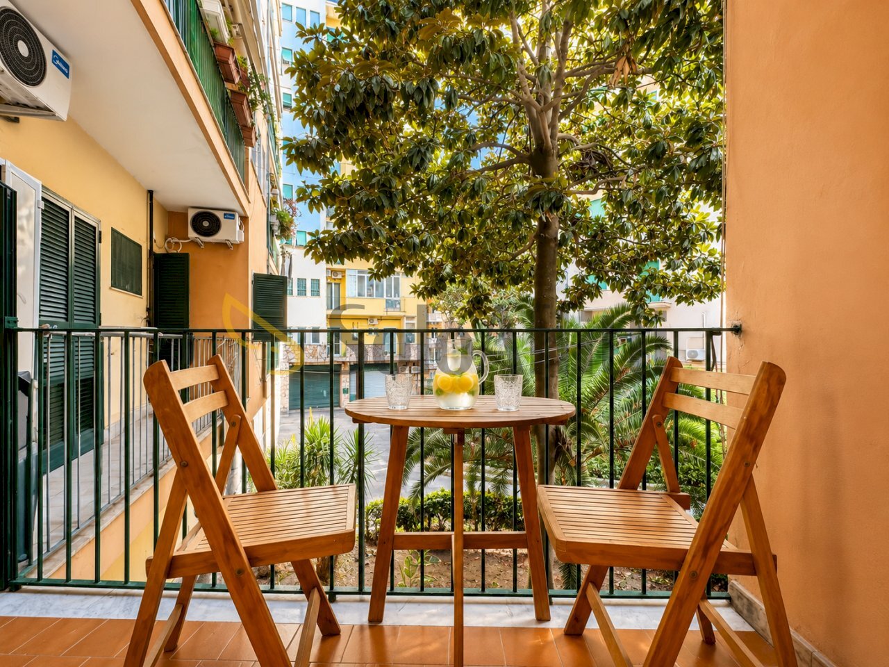 Balconata soggiorno - Appartamento Piazza delle Medaglie D'Oro, Napoli (zona Arenella) - foto 3