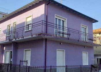 Efrem.jpg - Bilocale Uggiate-Trevano - foto 3