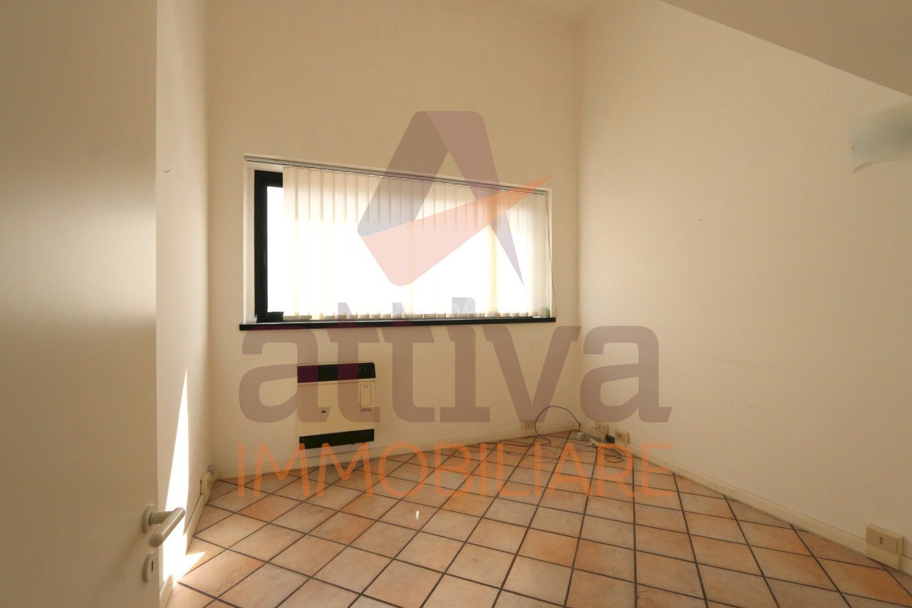 IMG_0687.jpg - Office Castelfidardo - photo 3