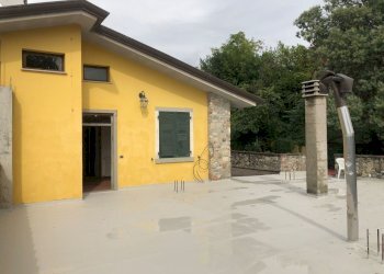 WhatsApp Image 2025-09-25 at 10.23.02 (1).jpeg - Casa indipendente Fosdinovo - foto 2