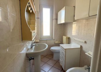 WhatsApp Image 2024-11-14 at 16.55.34 (2).jpeg - Two-room apartment La Spezia - photo 10