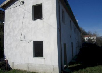 IMG_9236 (Copia).JPG - Casa semi indipendente Vezzano Ligure - foto 6