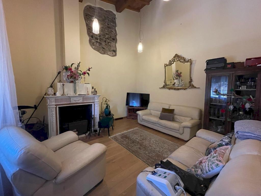 182b66b0-c8fe-48ae-9c50-a589ba8a6bb2.jpg - Appartamento Carrara - foto 2