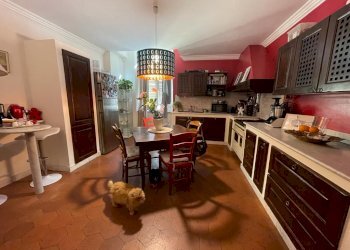 a9357f2c-af5c-43c2-aa11-90e1f31db262.jpg - Appartamento Carrara - foto 8