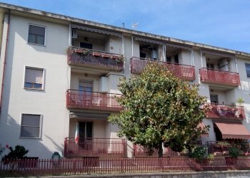 facciata - Quadrilocale Via M. Lucertini 3, Passignano sul Trasimeno - foto 3