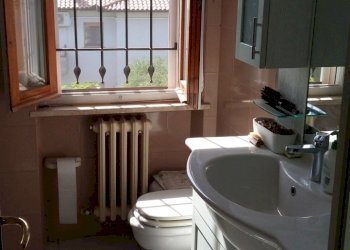 bagno - Quadrilocale Via M. Lucertini 3, Passignano sul Trasimeno - foto 16