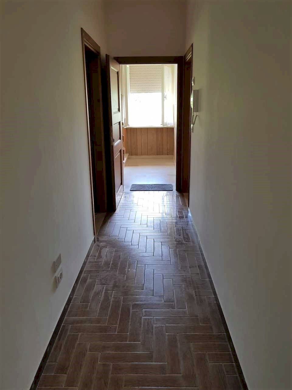02.jpg - Four-room apartment Località Montepetriolo 60, Perugia - photo 2