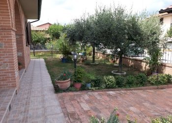 04.jpg - Villa Via Saragat 18, Castiglione del Lago - foto 4