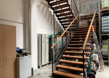 scala per soppalco - Commercial Premises Strada Provinciale Modugno-Bari 83, Modugno - photo 8