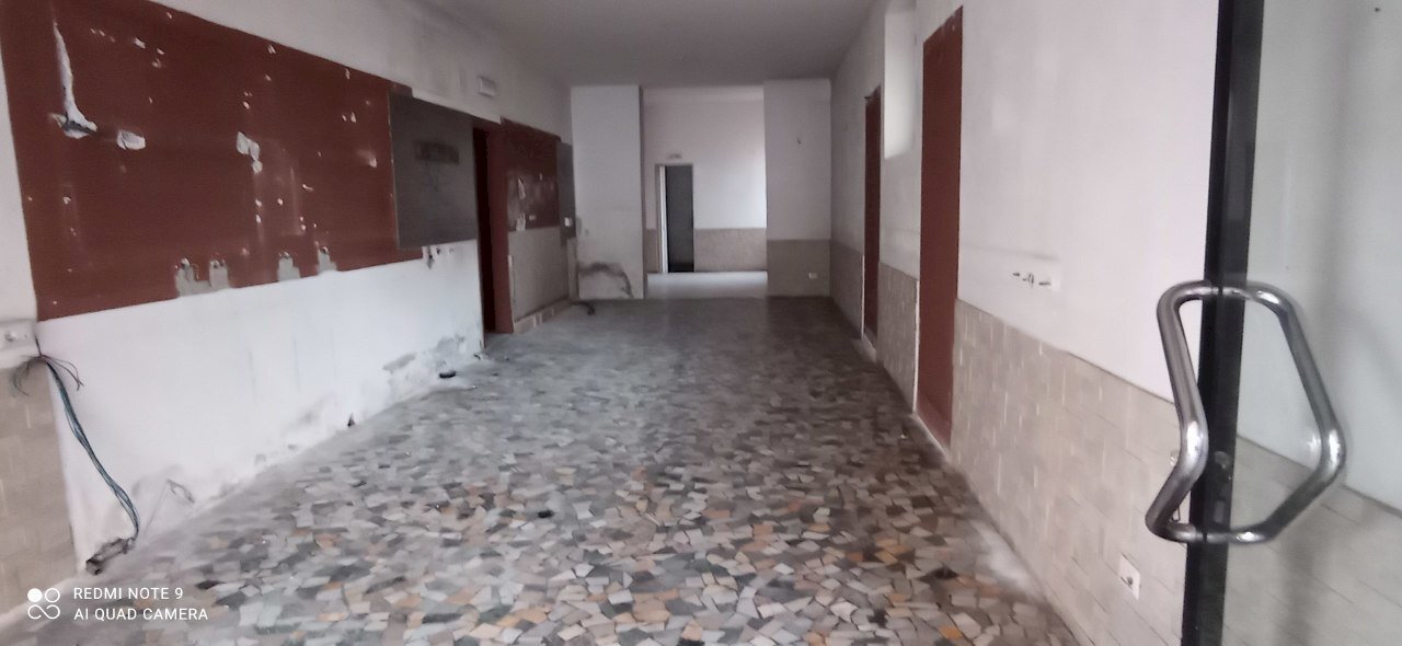 1619601168368.jpg - Commercial Premises Via Sarzanese 937, Lucca - photo 2