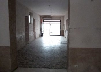 1619601168349.jpg - Locale Commerciale Via Sarzanese 937, Lucca - foto 14