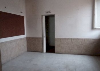 1619601168354.jpg - Locale Commerciale Via Sarzanese 937, Lucca - foto 17