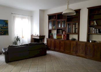 0.jpg - Ufficio Dicomano - foto 1