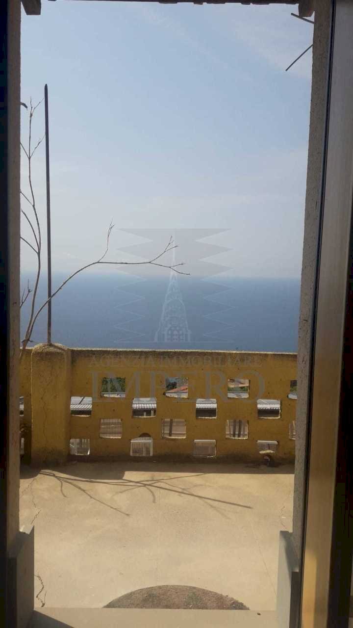 2f7fadd6-21e1-4d14-b88c-9bd39be1bd2c.jpg - Porzione di casa Via alle ville superiori 52, Ventimiglia - foto 3