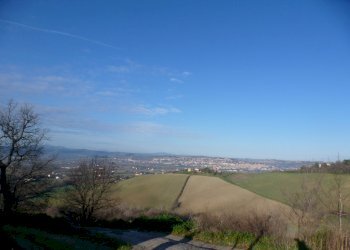 P1020215.JPG - Casa indipendente Jesi - foto 1