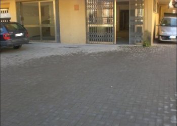 esterno1 - Magazzino Via Trani, Modica - foto 1