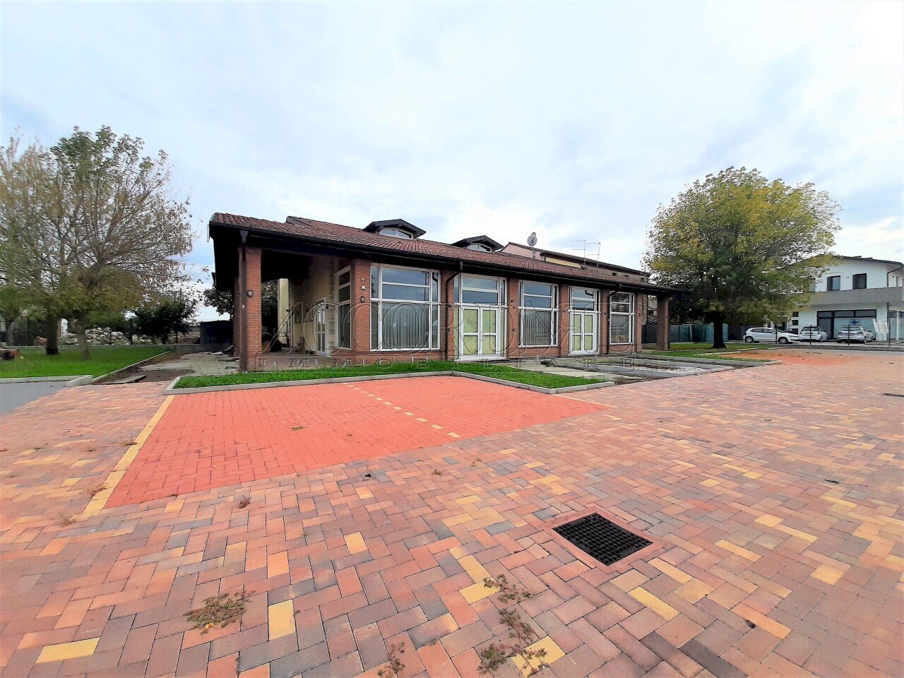 7.jpg - Locale Commerciale Villaga - foto 1