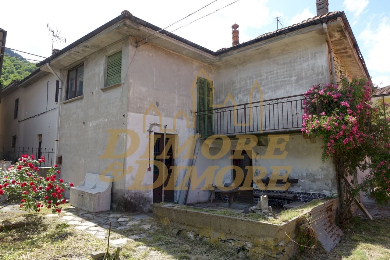 Esterno 2.JPG - Villa Via S. Giuseppe 5, Pieve Vergonte - foto 2