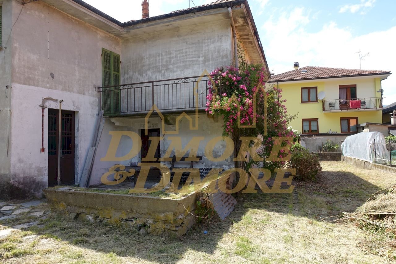 Esterno.JPG - Villa Via S. Giuseppe 5, Pieve Vergonte - foto 3