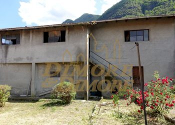 Magazzino capannone.JPG - Villa Via S. Giuseppe 5, Pieve Vergonte - foto 1