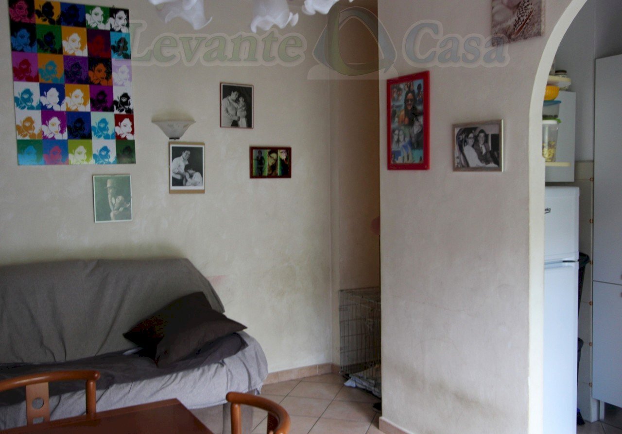 003 - Zona giorno (5).jpg - Apartment Uscio - photo 3