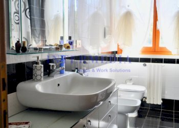 bagno principale piano primo - Casa indipendente Via del Pino 12, Livorno - foto 12