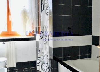 bagno principale piano primo - Casa indipendente Via del Pino 12, Livorno - foto 13