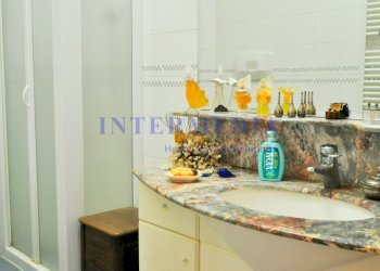 bagno di servizio  al piano primo - Casa indipendente Via del Pino 12, Livorno - foto 23