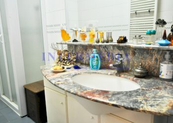 bagno di servizio  al piano primo - Casa indipendente Via del Pino 12, Livorno - foto 24