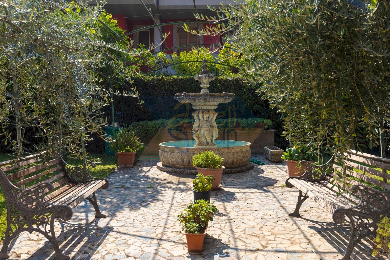 Giardino - Villa Via Bologna, Roma - foto 1