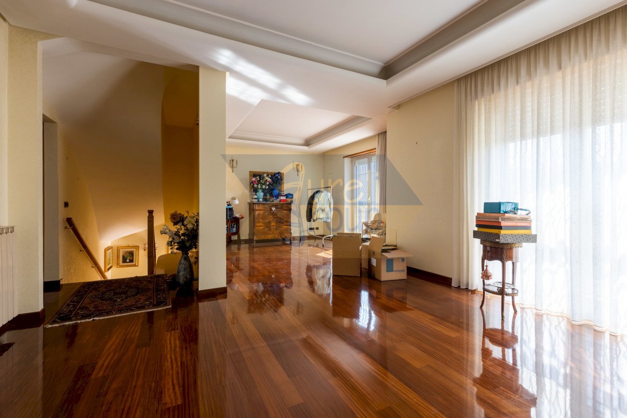 interni - Villa Via Bologna, Roma - foto 3