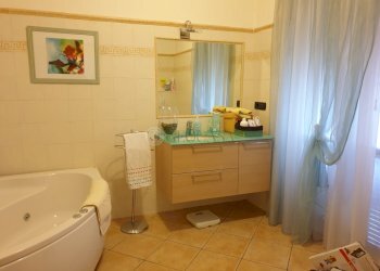 04.jpg - Independent house Via Porta Parma, Sarzana - photo 5