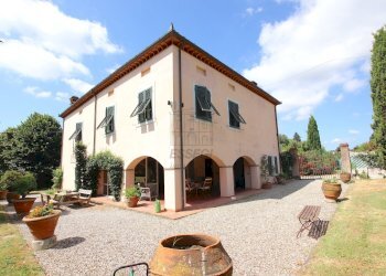 Prospetto villa retro - Villa Via di segromigno, Capannori - foto 1