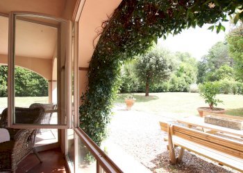 Portico chiuso - Villa Via di segromigno, Capannori - foto 10