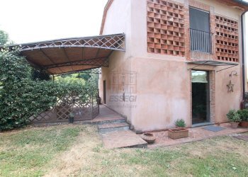 Facciata annesso - Villa Via di segromigno, Capannori - foto 27