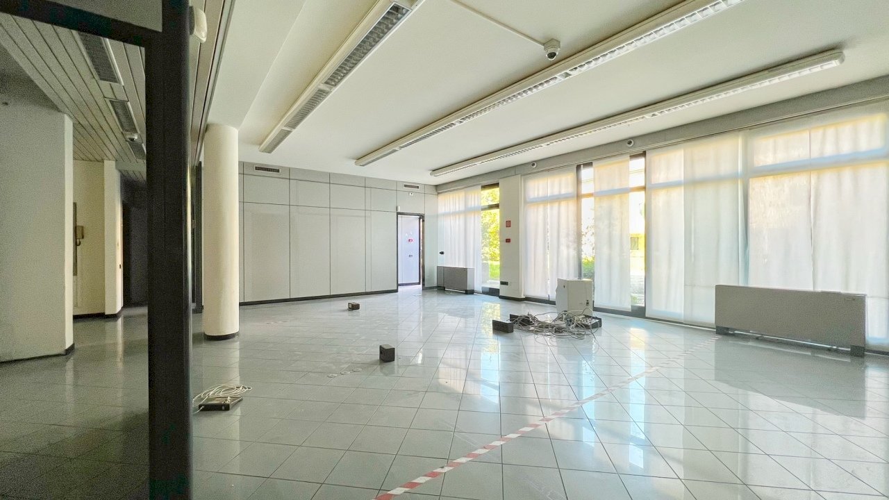 IMG_3065.jpg - Locale Commerciale Via Santissima, Borgosatollo - foto 2