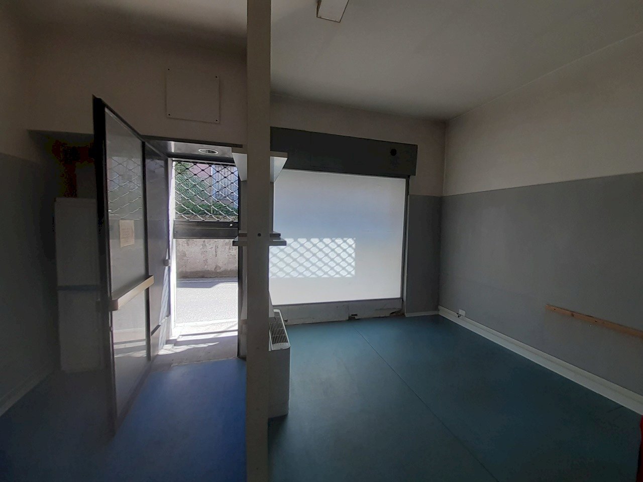 20210525_161311.jpg - Locale Commerciale Via A. Sciesa 28, Mornago - foto 3