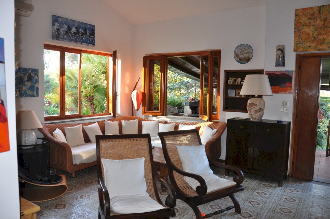 Salone.JPG - Casa indipendente Via Terracina 144, San Felice Circeo - foto 3