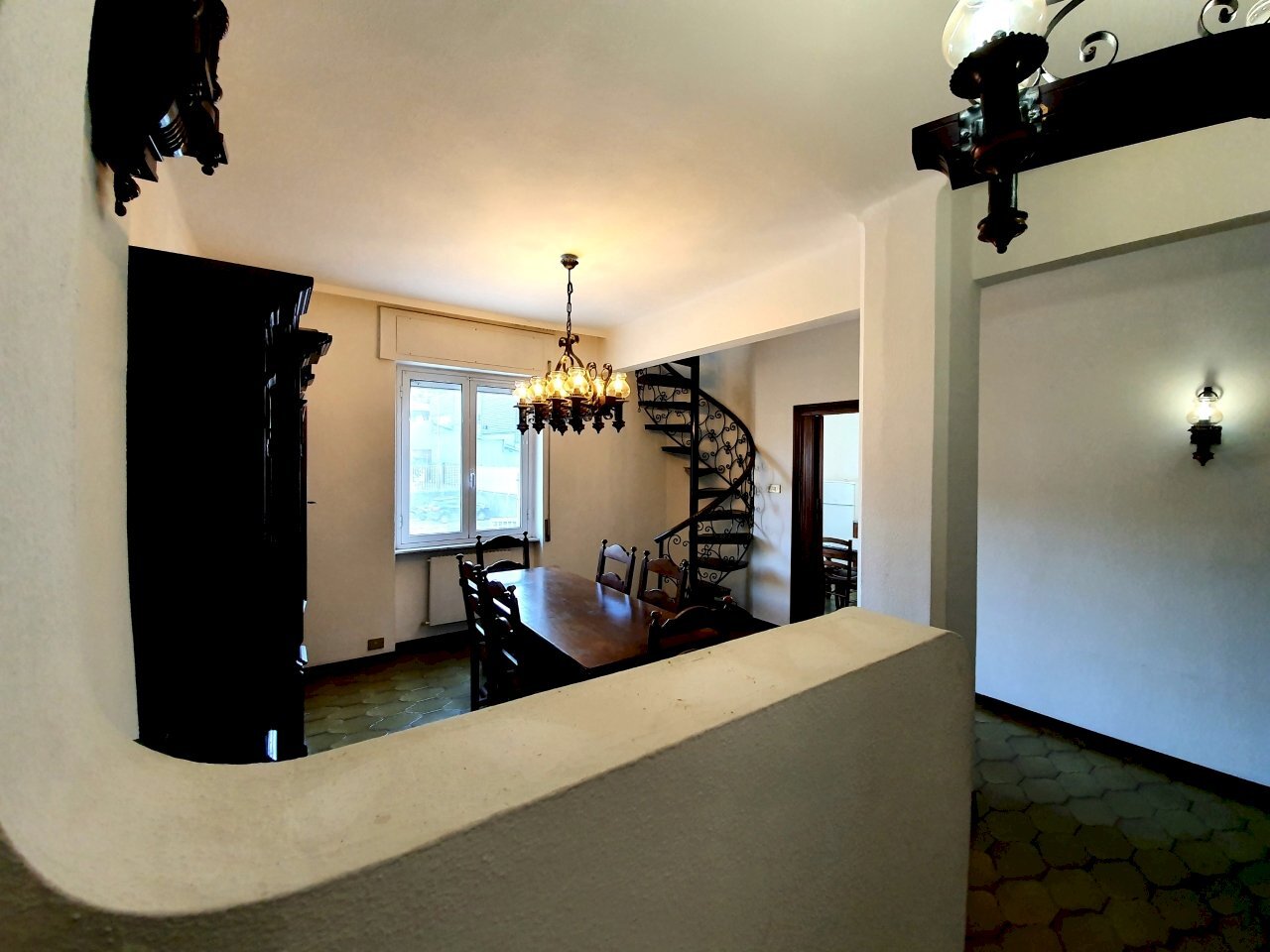 ingresso appartamento via sardorella bolzaneto gen - Appartamento Via Sardorella 53, Genova (zona Bolzaneto) - foto 2