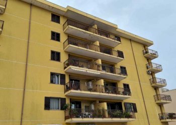 11bb81b2-2c18-4853-8239-4b81c72a069f.jpg - Apartment Floridia - photo 1