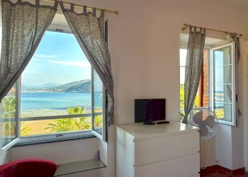 Camera Matr (2) - Four-room apartment Viale Rimembranze 37, Sestri Levante - photo 13
