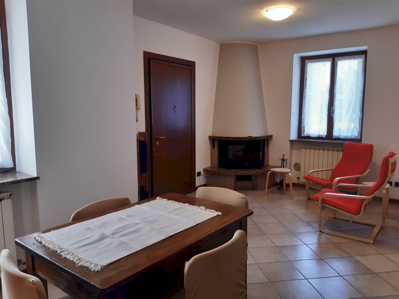 zona giorno - Appartamento Piazza Santo Stefano 8, Vizzola Ticino - foto 1