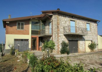 IMG_6058.JPG - Villa Massa Martana - foto 1