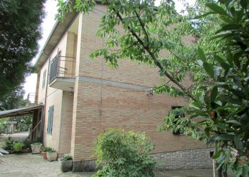 IMG_6288.JPG - Porzione di casa Todi - foto 11