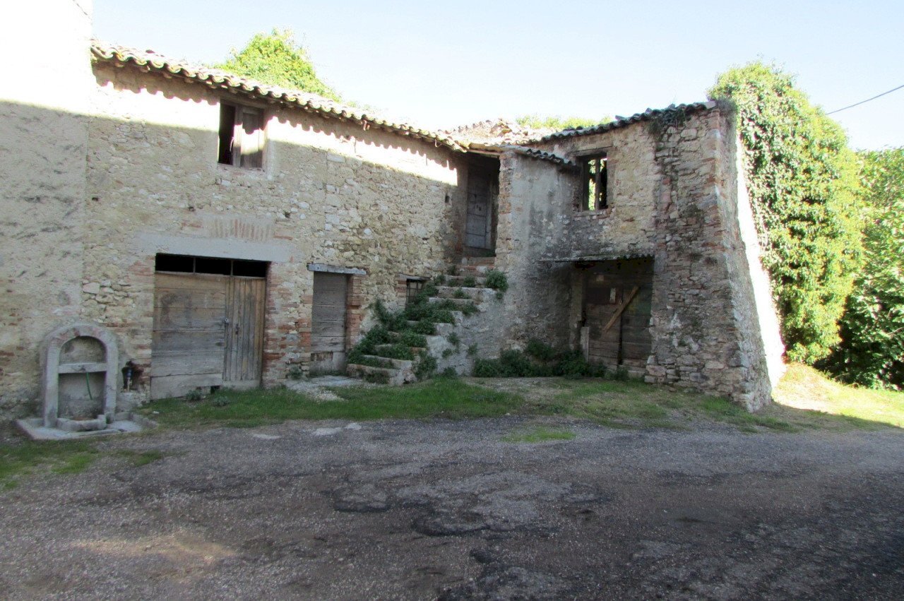 IMG_1349.JPG - Casale Todi - foto 1