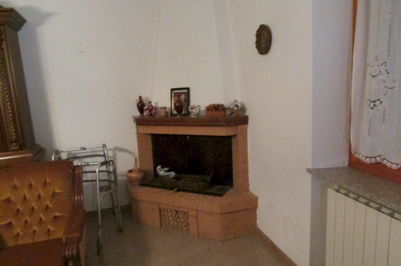 IMG_1470.JPG - Casale Todi - foto 2