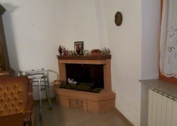 IMG_1470.JPG - Casale Todi - foto 2